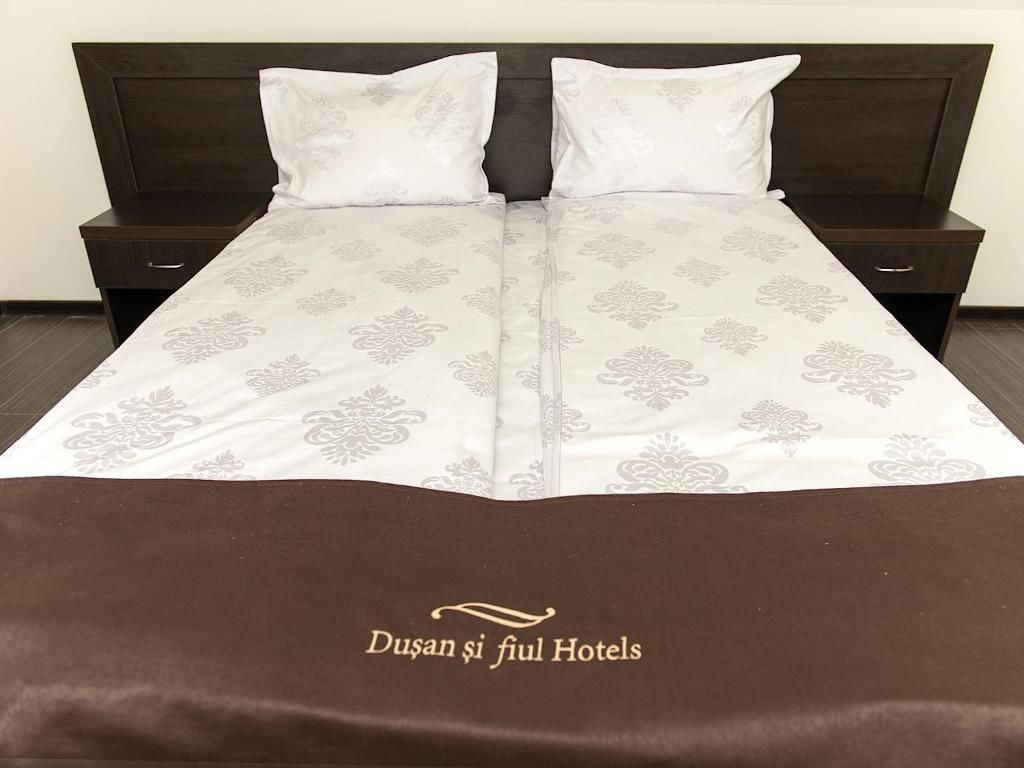 Отель Hotel Dusan si Fiul Resita Nord Решица-28